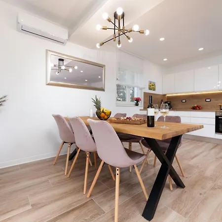 Gloria Vila Silo (Krk)